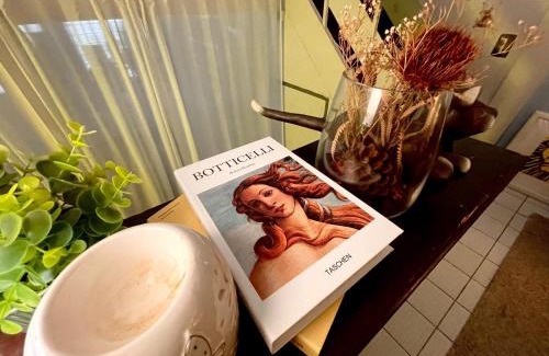 Ramkhamhaeng House | MIDNIGHT CREPES Homecafe/Lifestyle Studio