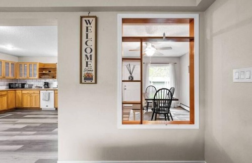 College Apartment | Midnight Sun Viewpoint Aurora