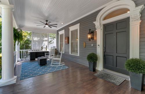 Midtown House | Midtown Atlanta 6 Bed with pool and a view