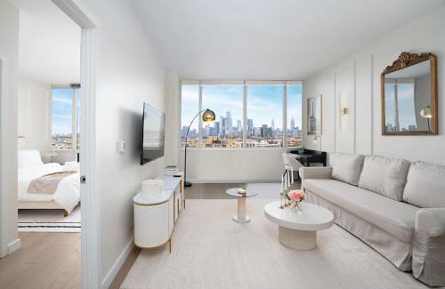 Hoboken Apartment | Midtown View with Pool- Minutes to City