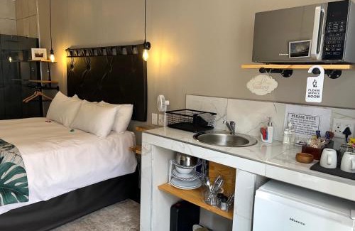 Harrismith Apartment | Midway En Route