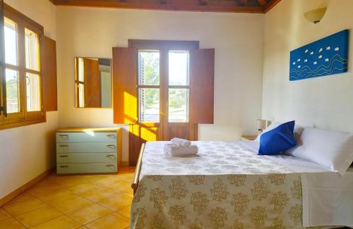 Sos Alinos House | Mikè House- Appartamento con balcone a Sos Alinos