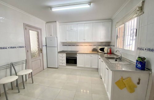 Pilar de la Horadada Villa | Mil Palmeras Detached Villa with large Private Pool 10 minute walk to the Beach