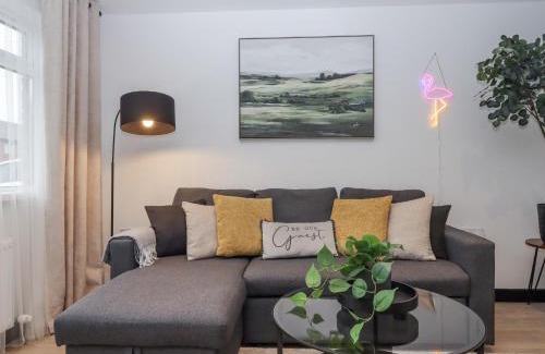 Tiverton House | Milana
