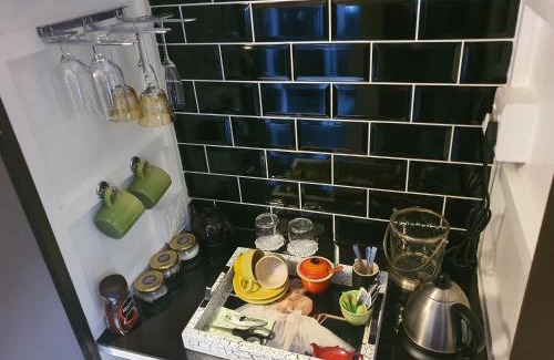 Oudtshoorn Bed & Breakfast | Miles B&B Guest House