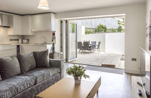 Saundersfoot House | Milford Street - 5 Bed Holiday Home - Saundersfoot