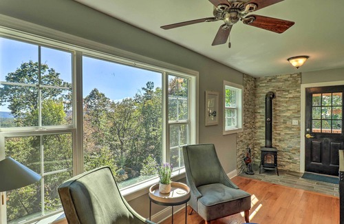 Mills River House | Mills River Forest Home w/ Deck & Mountain View!