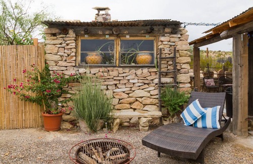 Study Butte-Terlingua Apartment | Mimi's Guestroom - Texas' best kept secret!