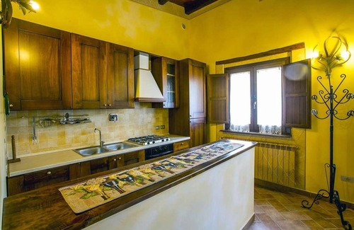Crocemaroggia Other | Mimosa Apartment in Farmhouse with garden and pool