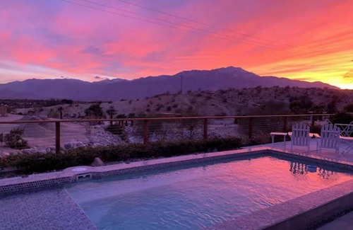 Desert Hot Springs House | Mineral Hot Spring Desert Oasis