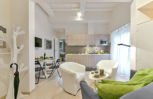 Santo Spirito Apartment | MINERVA - A gem next to the Arno river
