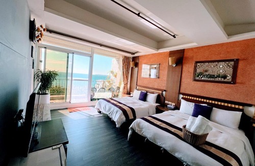 Sail Rock Beach House | Ming Jun Homestay