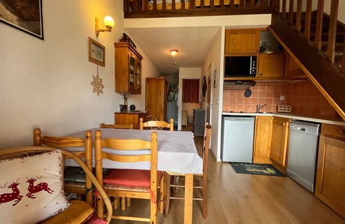 Barcelonnette Apartment | Mini T2 Duplex with balcony in Barcelonnette, 1 km from center, ideal for 4, No pets