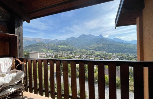 Barcelonnette Apartment | Mini T2 Duplex with balcony in Barcelonnette, 1 km from center, ideal for 4, No pets
