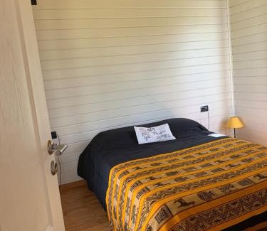 Colonial Hocker House | Minicasa Ensueño