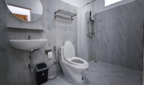 Kanchanadit House | Minimal House at Kanchanadit