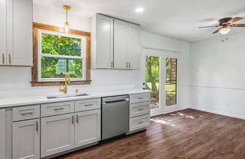 Winston - Salem House | Minimalist Stay