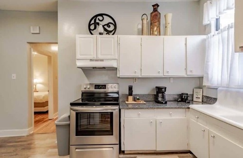 Mobile Apartment | Mins from Downtown & Dining - Dauphin Darling 1