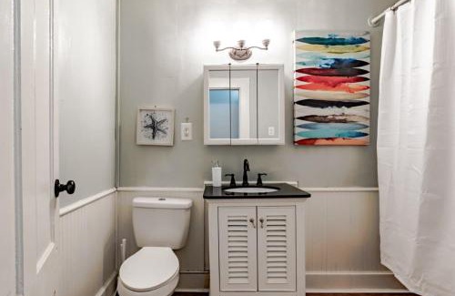 Mobile Apartment | Mins from Downtown & Dining, Dauphin Darling 2