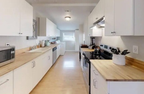 Boise Bench Cottage | "Minty Fresh Cozy Cottage" Boise Bench Home Near Downtown BSU