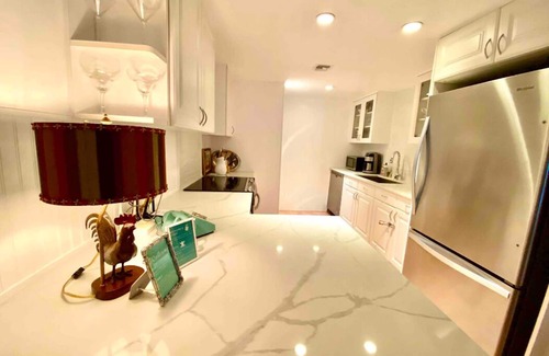 West Bay House | Minutes From 7 Mile Beach