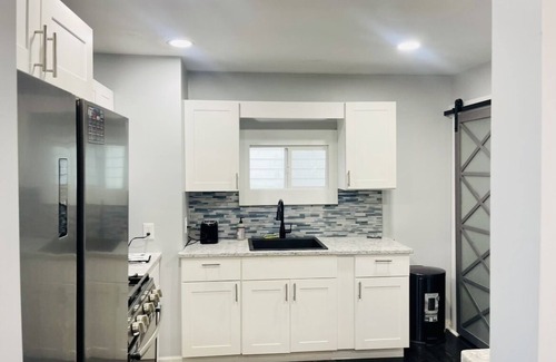 Lackawanna House | Minutes from all major Buffalo sports and entertainment venues! Stay in style!