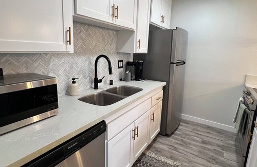 Carlsbad Condo | Minutes from Carlsbad Downtown and Beach