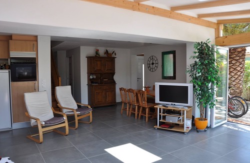 Sainte-Marie-la-Mer House | Minutes from the beach, pool inside the residence, shopping facilities nearby