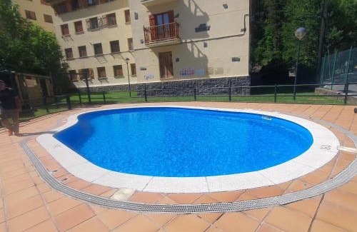 Canfranc-Estacion Apartment | Mira Moleta bienvenidos a Canfranc Family
