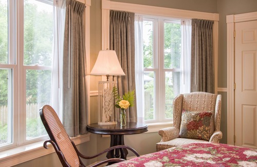 Bar Harbor House | Mira Monte Inn & Suites