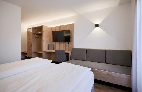 Albions Hotel | Mira Sabiona Guesthouse