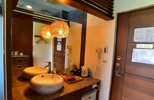 Yuchi Hotel | Miracolo View Hotel