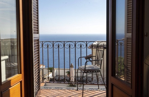 Conca dei Marini House | Miramare villa with pool. Amalfi Coast