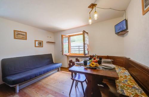 Sauze d'Oulx Apartment | Miramonti 21 Ski In - Ski Out - Happy Rentals