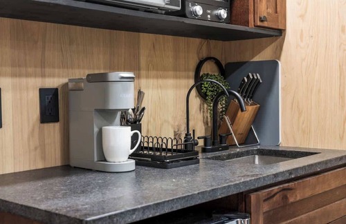 Caton Cabin | Mirror Cabin-Luxury-Hot Tub-FirePit-Secluded