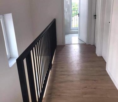 Torokbalint Apartment | Mirror Hill Lodge