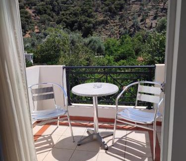 Plomari Hotel | MIRSINI HOTEL