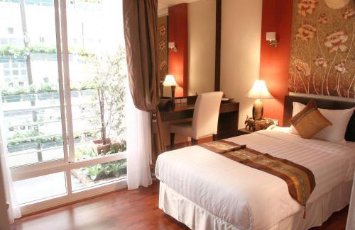 Embassy District Hotel | Mirth Sathorn Hotel