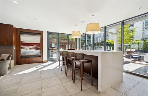 Mission Bay Apartment | Mission Bay 1 BR w/Office by Anyplace - 11449