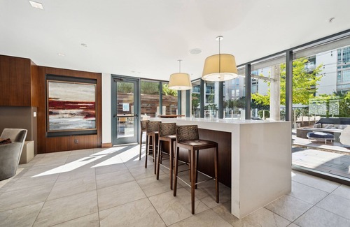 Mission Bay Apartment | Mission Bay 1 BR w/Office by Anyplace - 11450