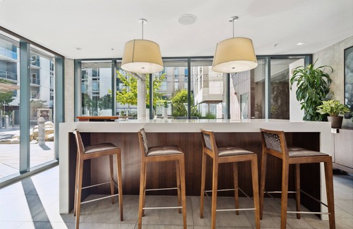 Mission Bay Apartment | Mission Bay 1 BR w/Office by Anyplace - 11450