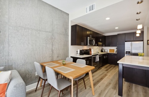 Mission Bay Apartment | Mission Bay 1 BR w/Office by Anyplace - 11450
