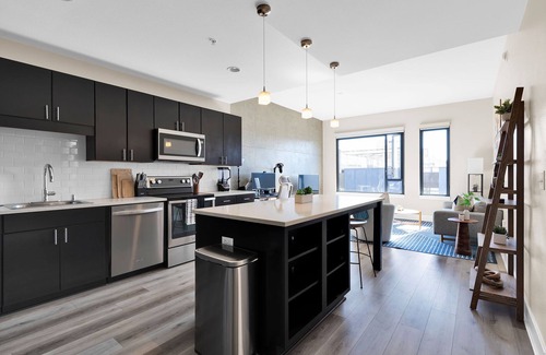 Mission Bay Apartment | Mission Bay 1 BR w/Office by Anyplace - 11668