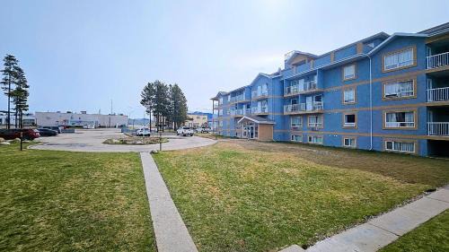 Grande Cache Hotel | Misty Mountain Inn & Suites