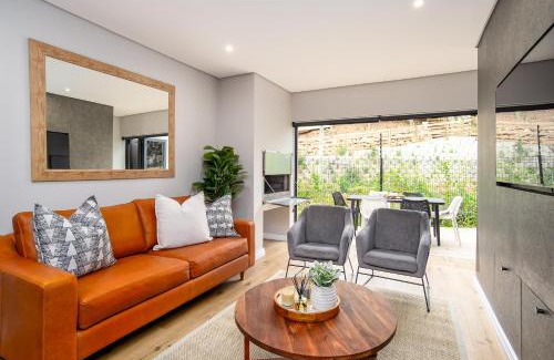 Wilderness Apartment | Misty Ocean - Wilderness