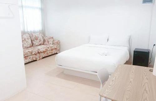 Ploenchit Apartment | Mitr INN Sukhumvit 2 - BTS Nana