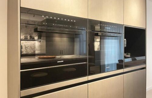 Aldgate Apartment | Mitre Team