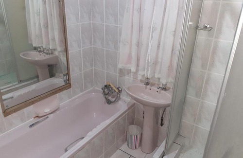 Wolseley Apartment | MJ's Self Catering