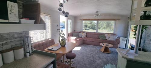 Chapel Saint Leonards Apartment | ML23 8 BERTH CARAVAN GOLDEN PALM CHAPEL ST LEONARDS