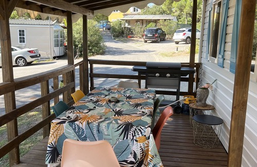 Puget-sur-Argens House | Mobil Home 6 Personnes +2 Possibles, Dans Camping 4, Piscine